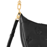 louis-vuitton-loop-hobo–M46725_PM2_Front view.png